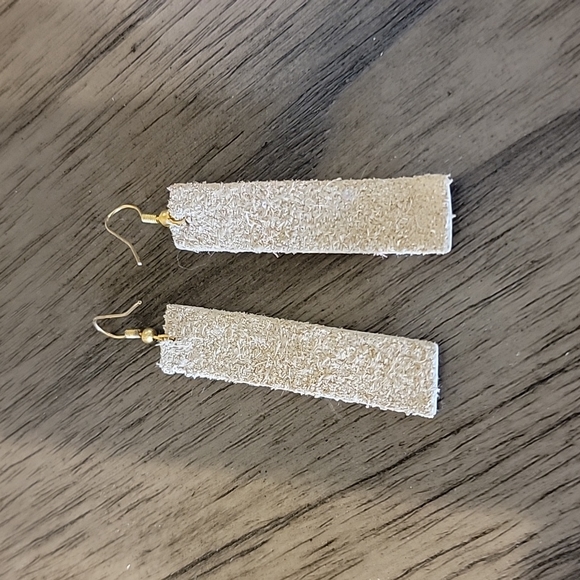 NWOT Leather Earrings - Picture 2 of 3